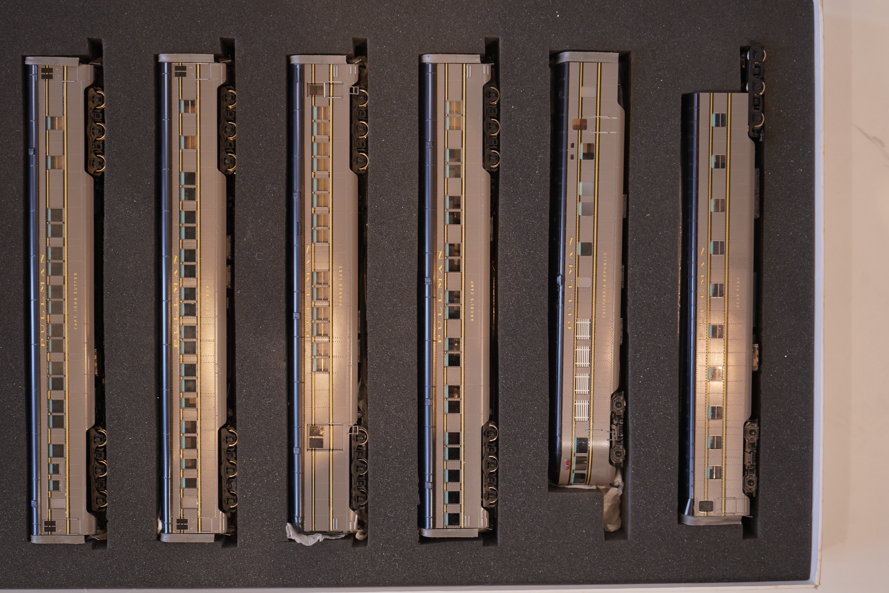 A boxed HO gauge Challenger Imports Ltd. “Forty-Niner” complete train (2086.1S), comprising of eight named Pullman Cars.